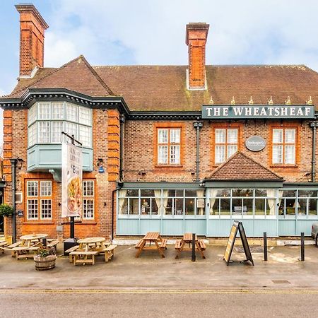 The Wheatsheaf By Innkeeper'S Collection Woking Luaran gambar